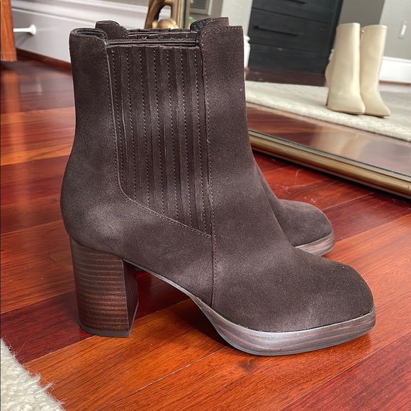 Splendid Brown Ankle Boots - Picture 2 of 6